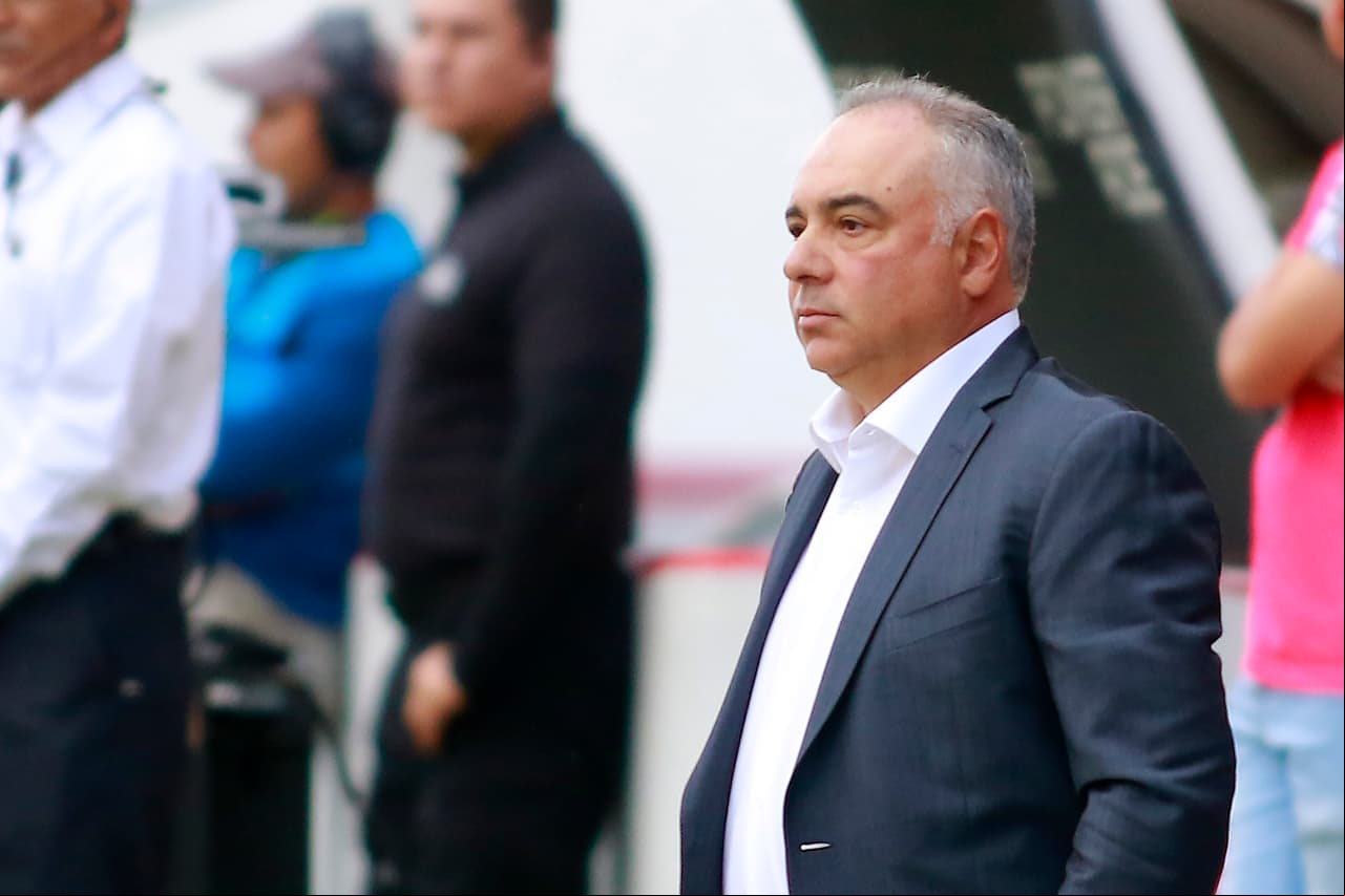 <b>SAN LUIS vs CHIVAS</b> - Guillermo Vázquez Jr. le ha tomado la medida a Chivas pues ha hilado tress juegos sin caer ante los rojiblancos. Dos de ellos se presentaron con Necaxa y uno con Veracruz. 
<ul>
 <li class="li1">Chivas 1-2 Necaxa (Apertura 2019)</li>
 <li class="li1">Necaxa 3-3 Chivas (Clausura 2019)</li>
 <li class="li1">Chivas 0-1 Veracruz (Apertura 2018)</li>
</ul>
