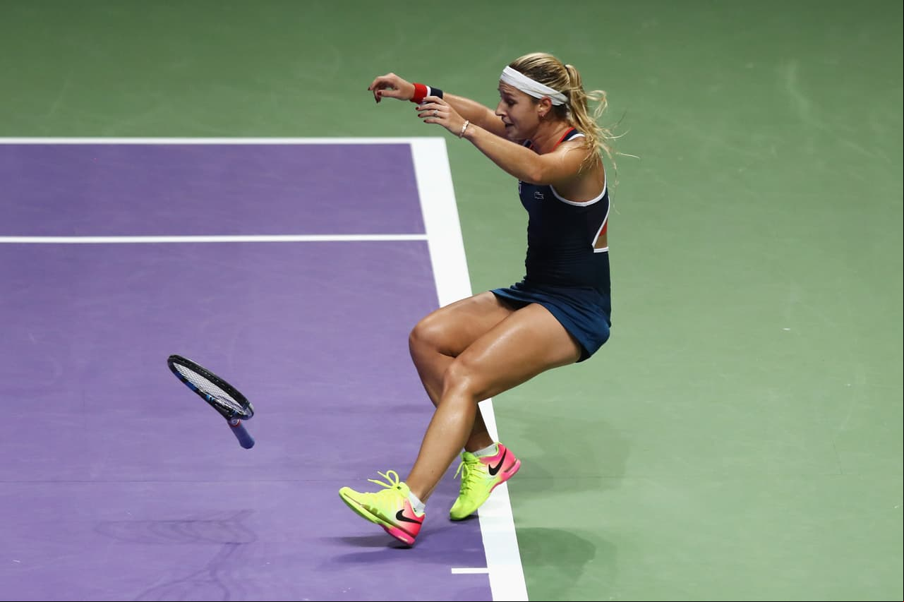 Dominika Cibulkova es una eslovaca de 27 años que se impuso ante la número uno del mundo, la alemana Angelique Kerber, en el Tour Championships, certamen que reunió a las 8 mejores jugadoras del año. Su triunfo la pone como firme competidora en el panorama para la temporada de 2017. Su talento, belleza y carisma darán de qué hablar.