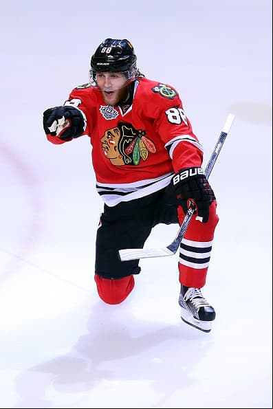 Desde el 1938 los Chicago Blackhawks no ganaban en su propia casa. Este es el tercer título en seis años