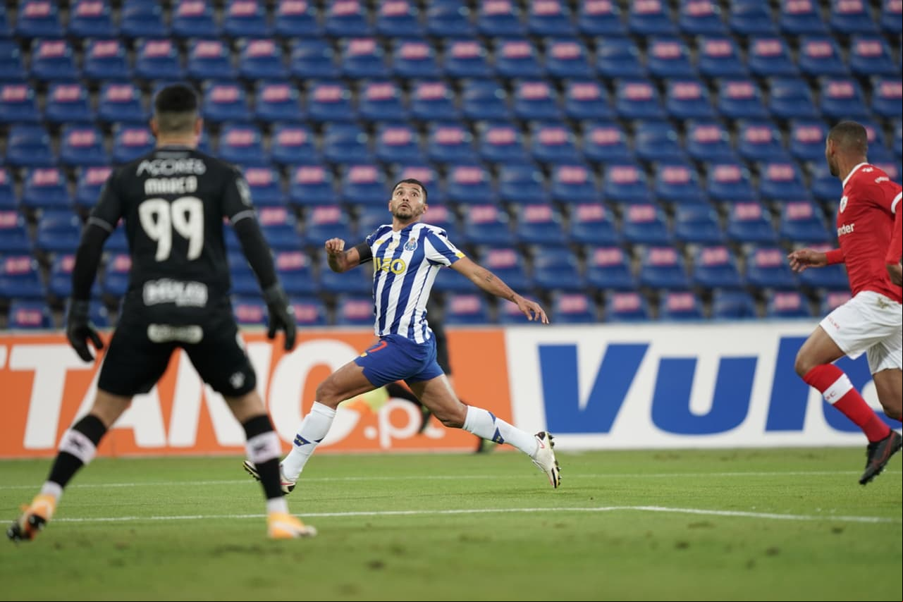 Porto de Tecatito venció por la mínima a Santa Clara | Con gol de Luis Fernando Díaz hacia el final del primer tiempo, los Dragones se impusieron en la competición portuguesa.