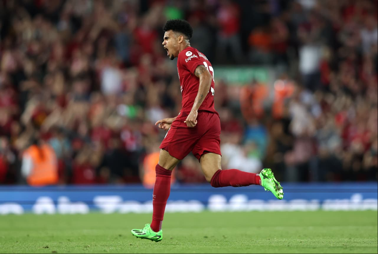 Liverpool, con 10 hombres desde el 56', empató 1-1 con Crystal Palace.