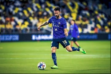 Jurgen Damm descontó al final del primer tiempo y Layún empató al segundo. Sin embargo, un descuido en el área permitió el contrarremate de Maher para el 3-2 y cuando agonizaba el juego, América encontró el 3-3 que obligó a los penales.