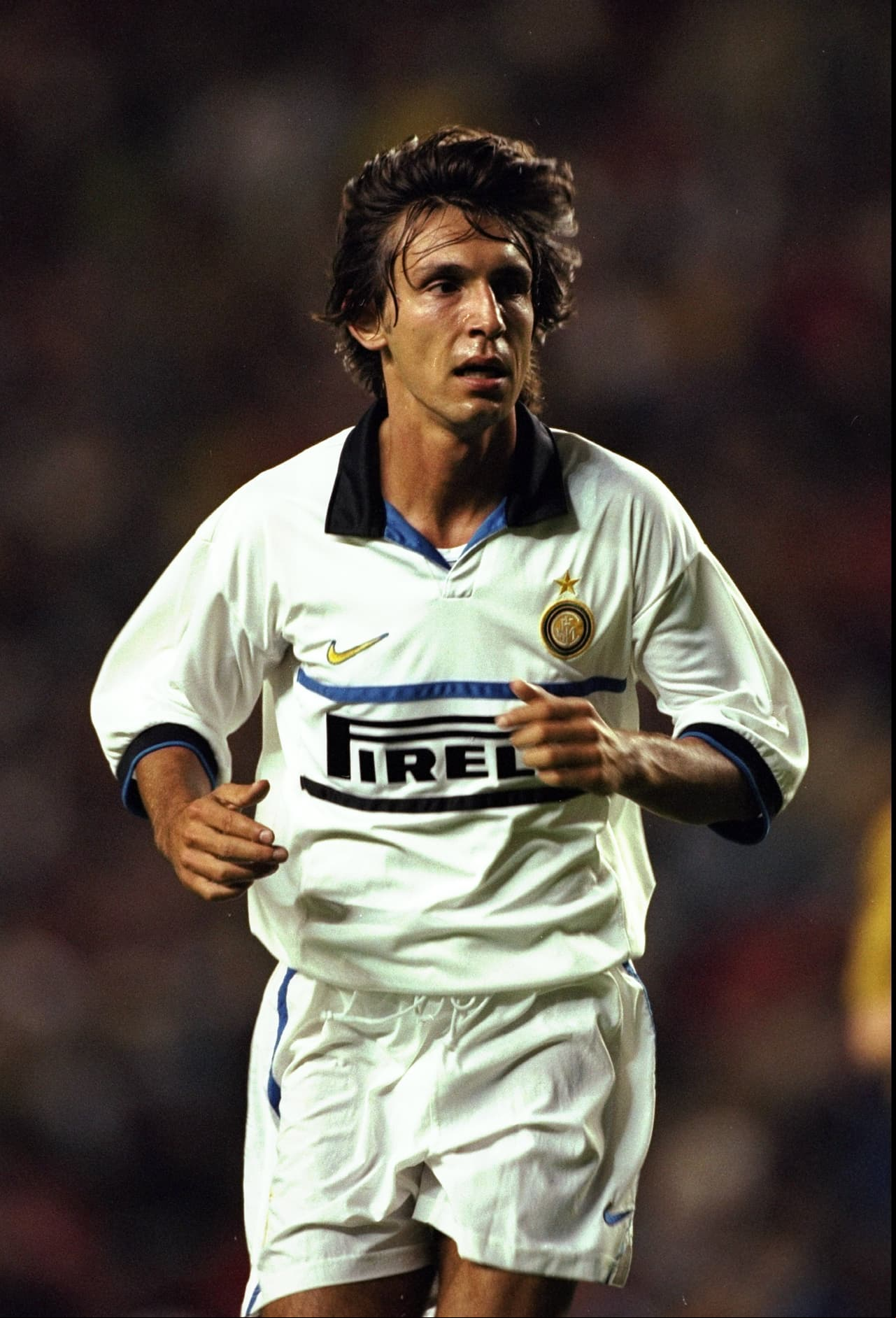 Tras debutar a los 16 años en Brescia, Andrea Pirlo saltó en 1998 al Inter, el equipo del que era tifo desde pequeño.