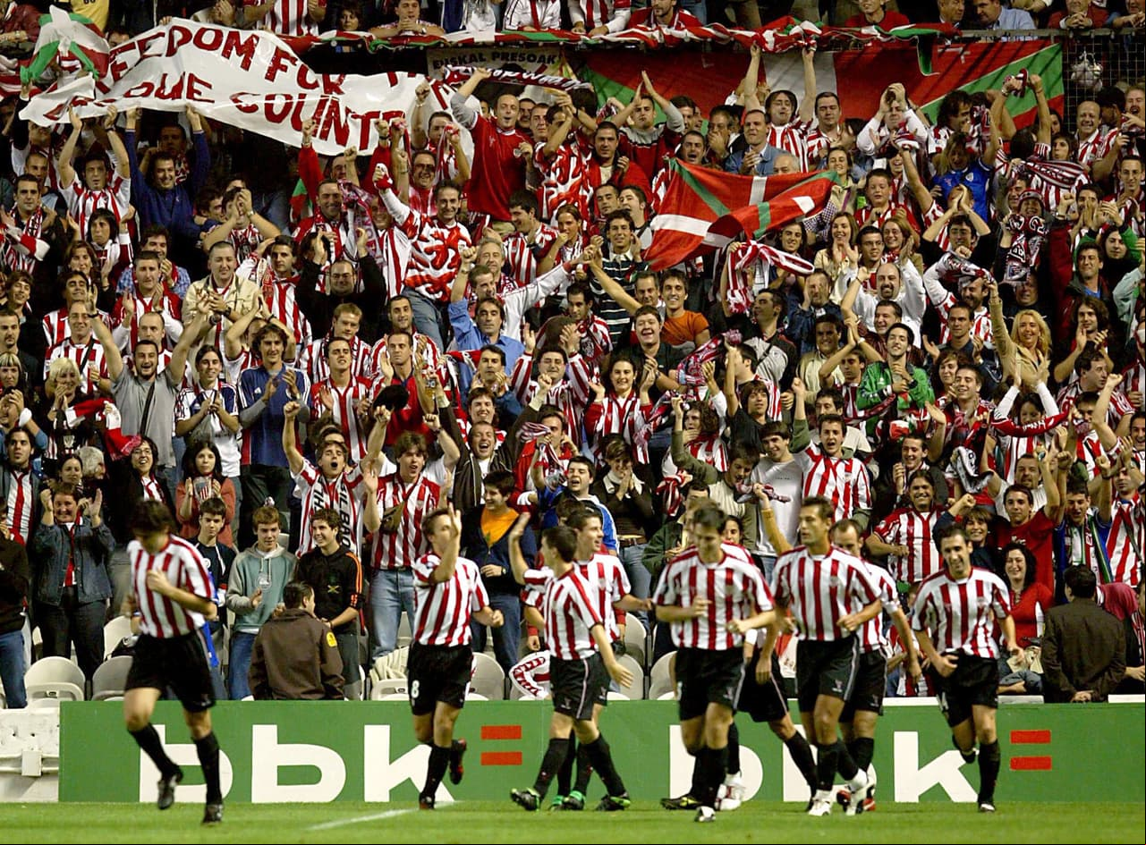 El Athletic Club ganó la Liga y se quedó con la Copa, hizo un doblete que no conseguí en 28 años y el Barcelona se fue sin títulos y cumplía 10 años sin ganar La Liga.
