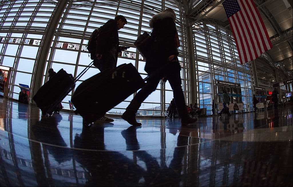 Las claves de la prohibición y restricciones de viaje a EEUU que firmó Trump contra una veintena de países 
