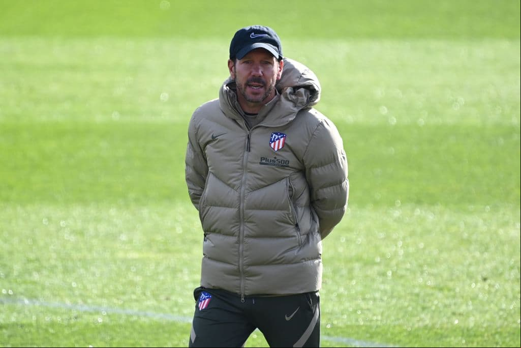 El DT argentino no ha conseguido ganar mucho, pero desde que llegó al banquillo del Atlético el club cambió por completo y poco a poco fueron ganado títulos. Simeone presume 1 Liga de España, 1 Copa del Rey, 1 Supercopa de España, 2 UEFA Europa League, 2 Supercopas de Europa, además de dos finales perdidas de Champions League.