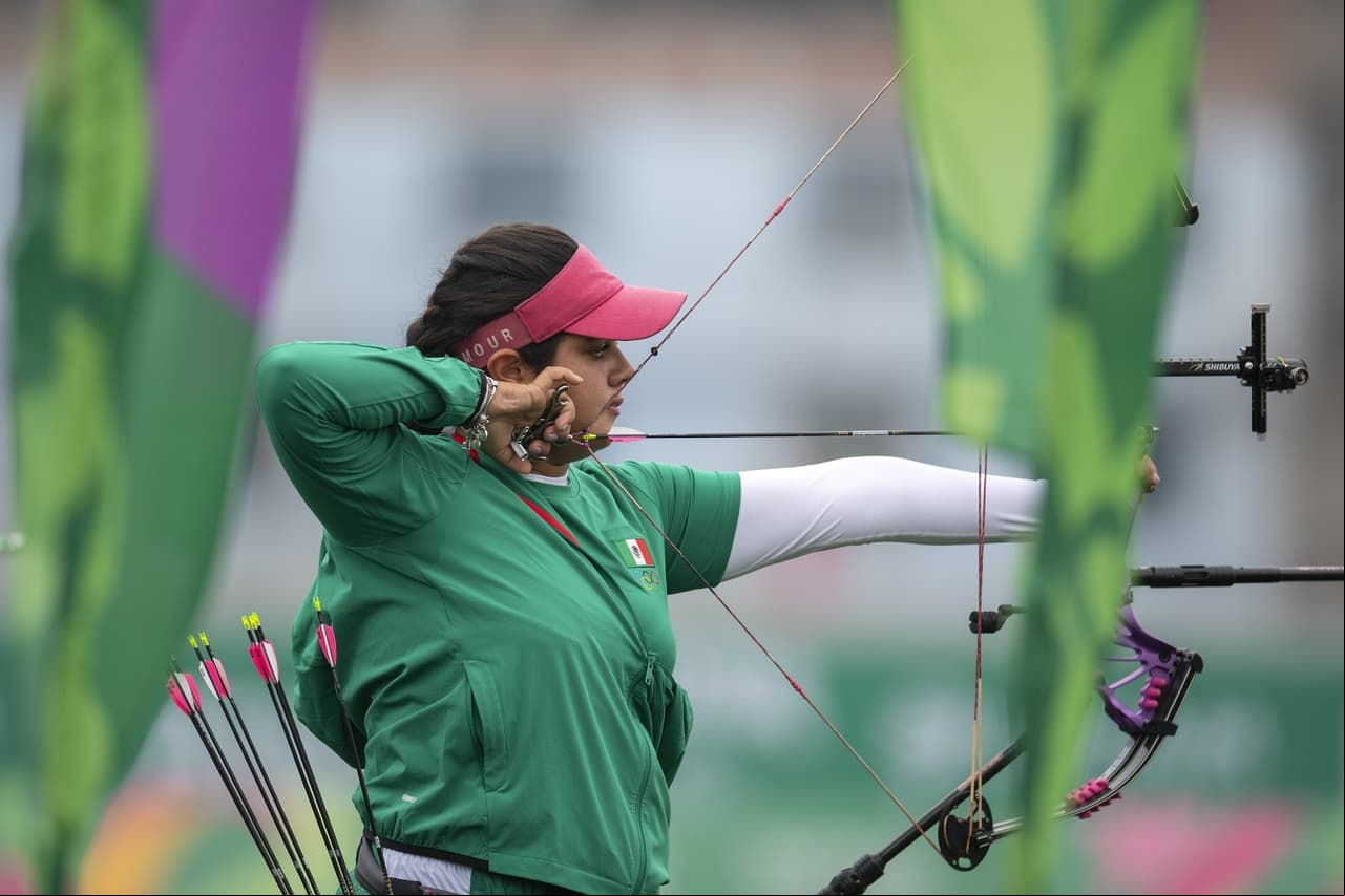 Andrea Becerra no pudo ante la precisión de la colombiana López.