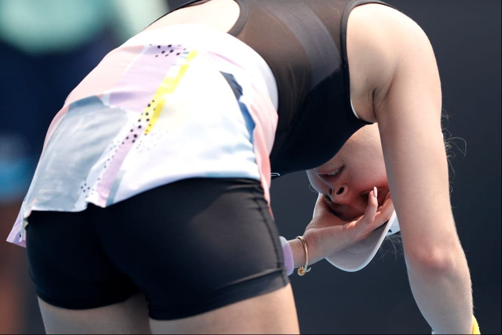 La canadiense Eugenie Bouchard fue otra tenista que encontró dificultades al jugar.