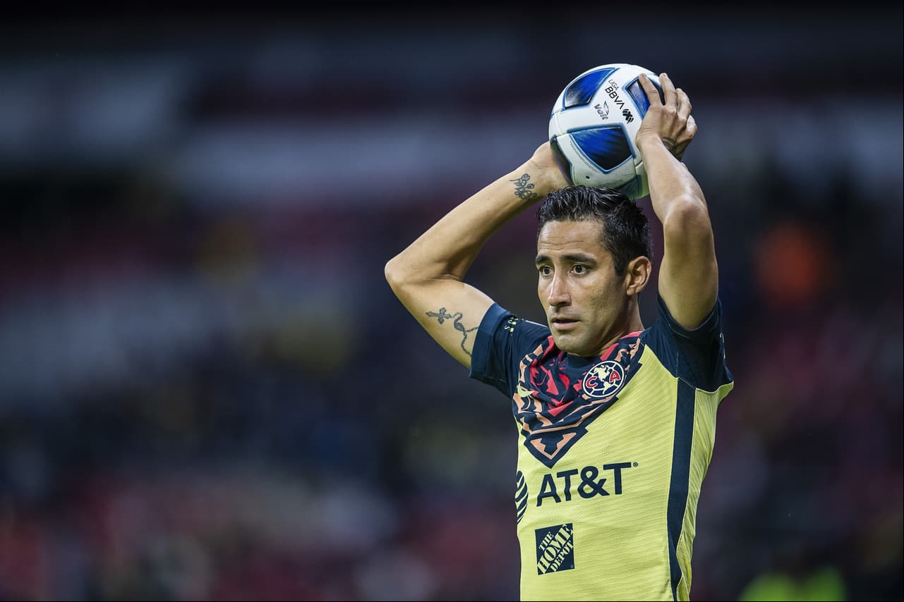 Luis Fuentes renueva con América; tendrán amistoso ante Atlante