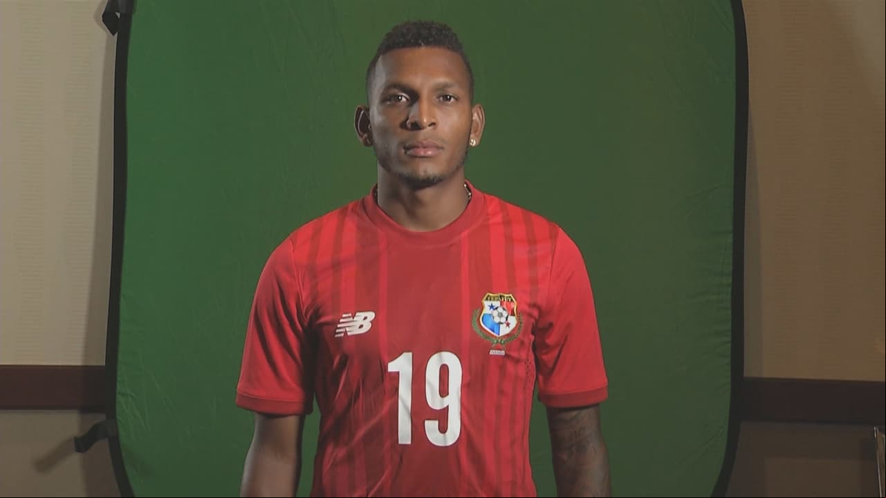 19 Alberto Quintero: Trató de manejar los hilos del medio campo canalero, quiso dar balones a sus delanteros, puso esfuerzo, pero no le bastó. Lo sacaron casi al finalizar el juego. Calificación: 7.