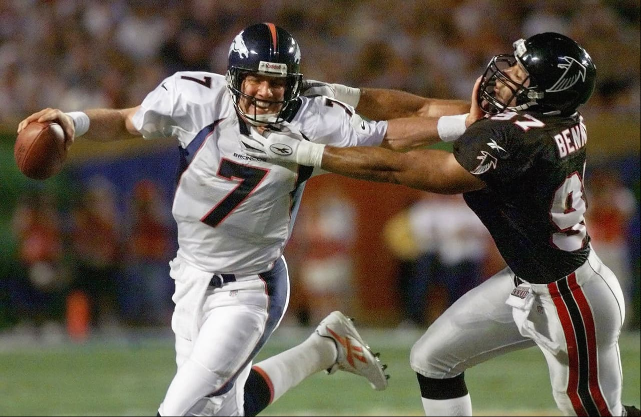 En ese partido John Elwau completó 18 de 29 pases para 336 yardas, un touchdown y una intercepción.
