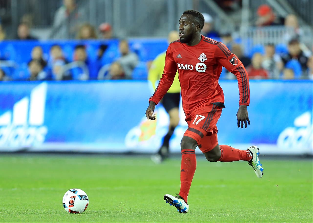 El estadounidense Jozy Altidore, con 27 años, es otro de los jugadores con edad competitiva que eligió la MLS. Es delantero en Toronto.