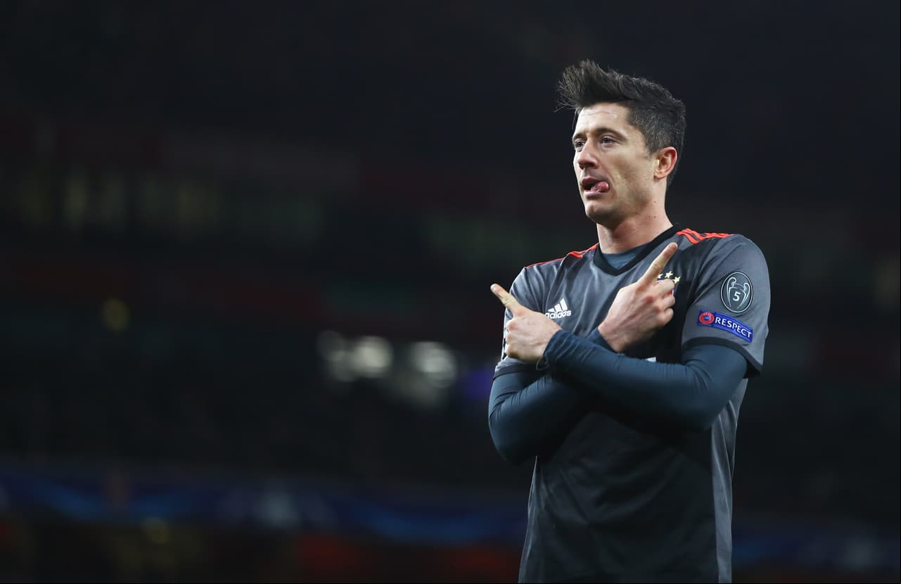 6. Robert Lewandowski (Bayern Múnich) - El goleador polaco sigue destacando en la Bundesliga en la cual a conseguido 4 asistencias y 24 goles para una colaboración total en 28 anotaciones.