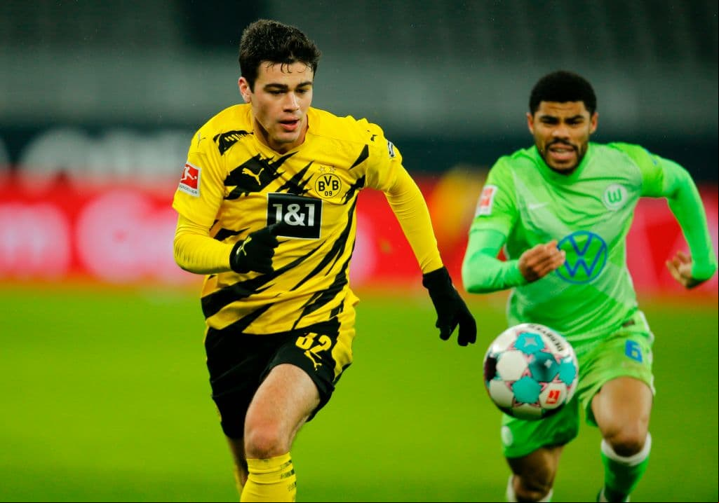 Dortmund venció 2-0 Wolfsburg en la Jornada 14 de la Bundesliga. Manuel Akanji marcó el primer tanto al minuto 66 y Jadon Sancho logró marcar el segundo casi al final del partido.