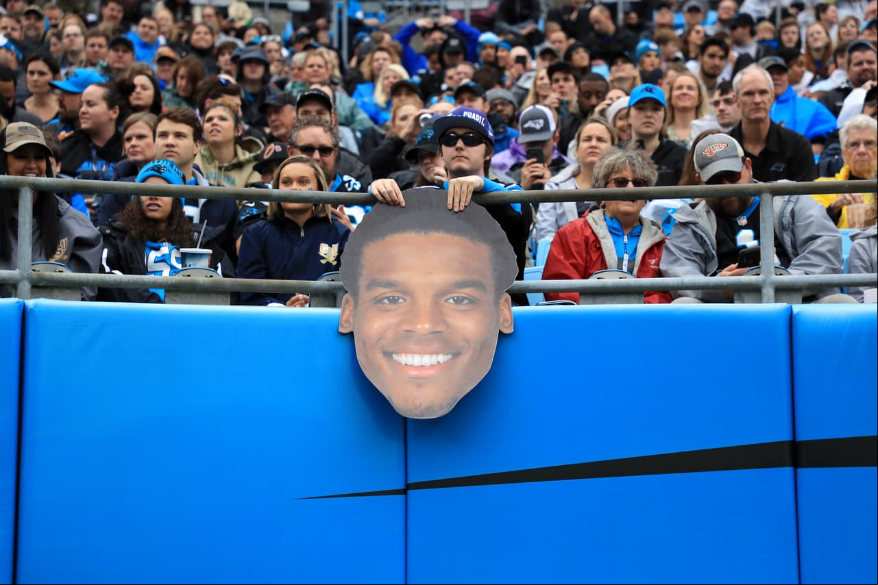 New Orleaans vence 42-10 a los Panthers y espera una derrota de los 49ers para descansar la primera semana de Playoffs.
