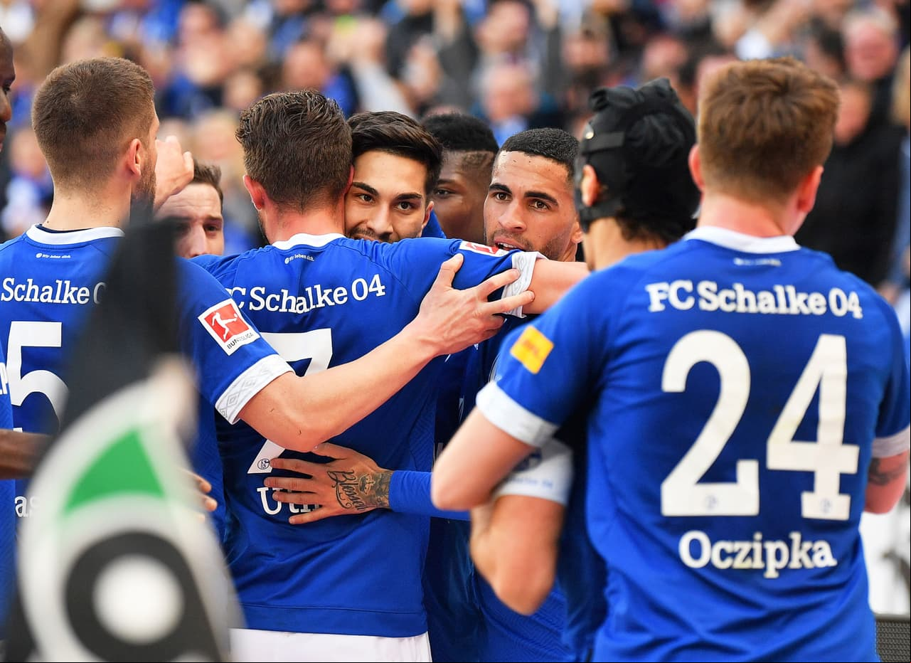 Schalke celebró su triunfo 1-0 en la visita al Hannover 96 en la Jornada 27 de la Bundesliga.