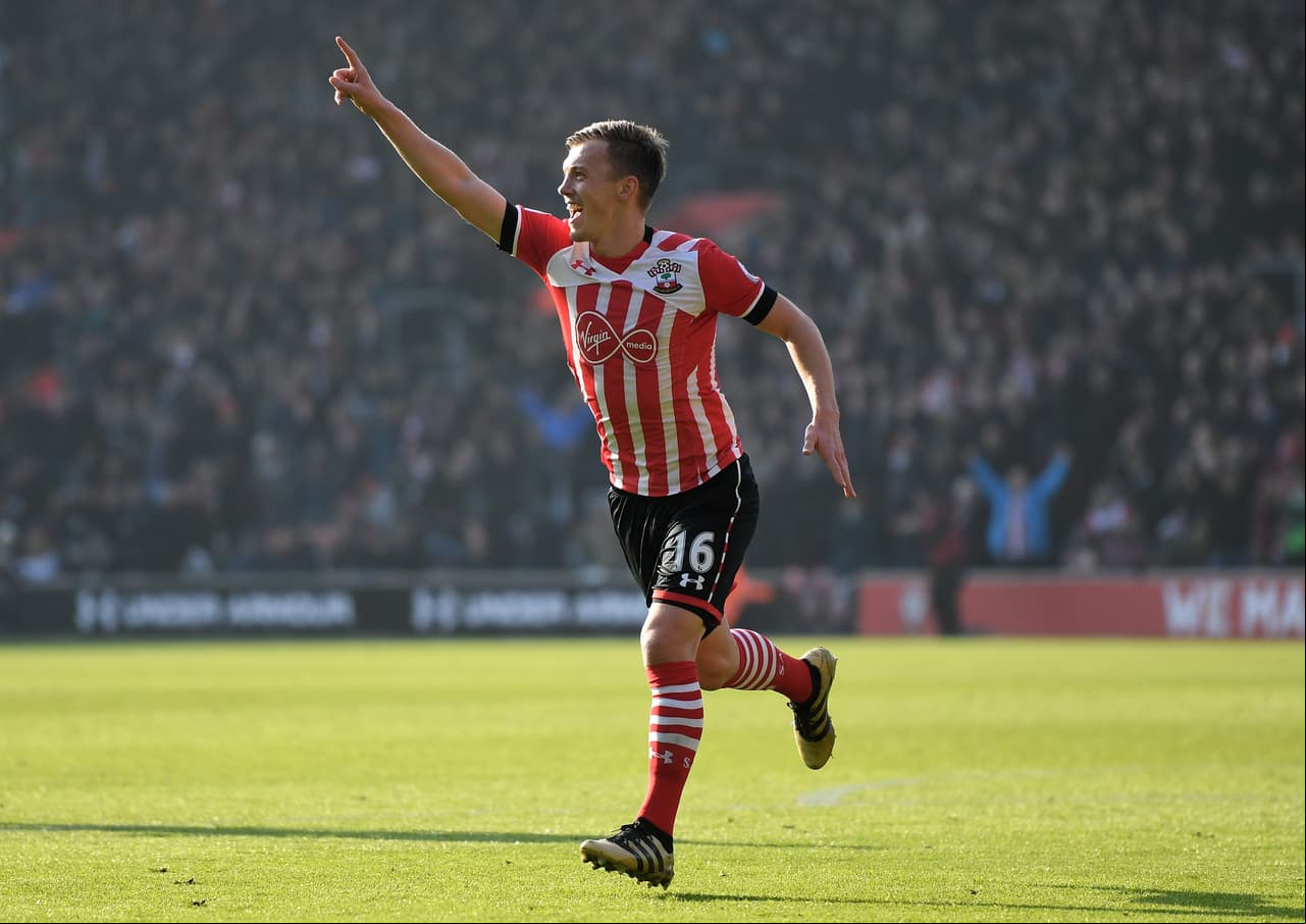 Las playeras 'gemelas' de Chivas de Guadalajara alrededor del mundo