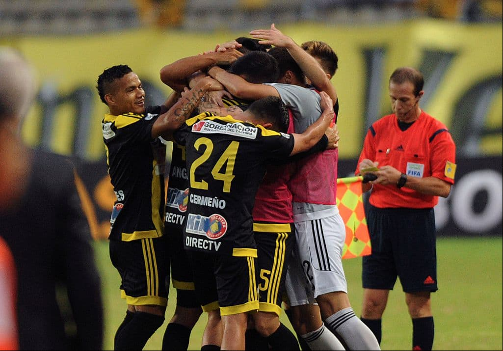 Deportivo Tachira 1-0 Emelec: Tachira elimina a Emelec y acaricia octavos de Libertadores