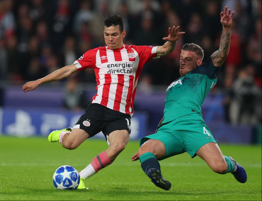 En los primeros cuatro partidos de la fase de grupos sumó 360 minutos y un gol con el PSV.