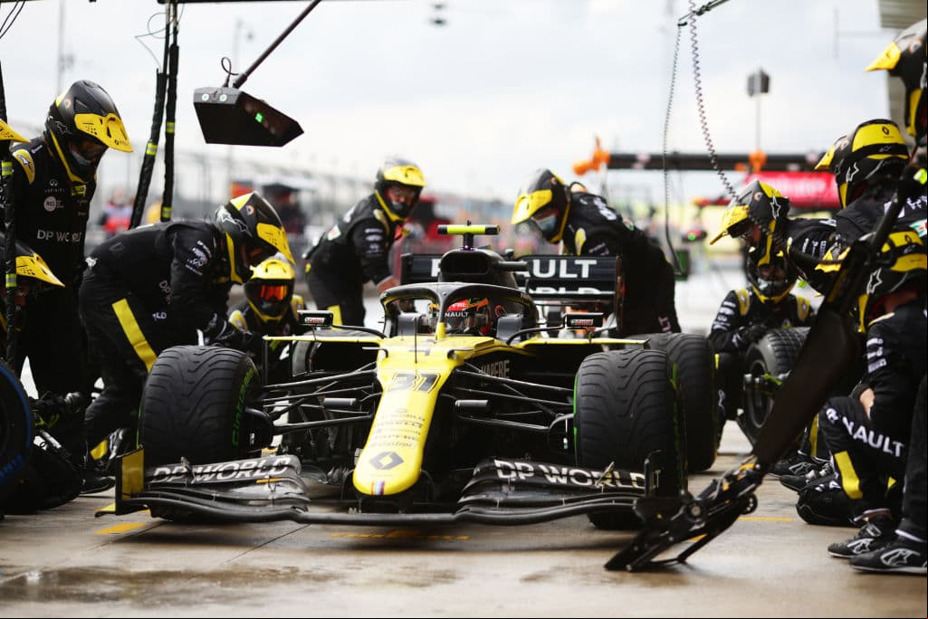 Una carrera inolvidable para el mexicano Sergio Pérez en donde consigue segundo lugar y su primer podio del año, que comparte con el ya siete veces campeón del mundo Lewis Hamilton, y con Sebastian Vettel en tercera posición. Hamilton iguala a Schumacher en campeonatos del mundo, mientras el mexicano suma su noveno podio en la historia de la Formula 1.