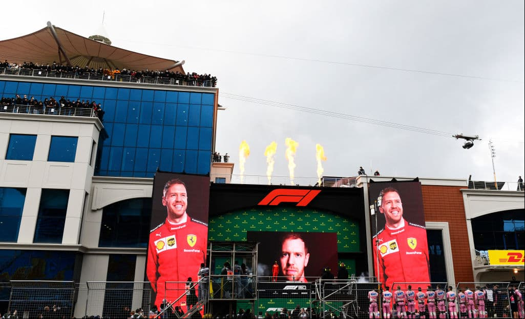 Una carrera inolvidable para el mexicano Sergio Pérez en donde consigue segundo lugar y su primer podio del año, que comparte con el ya siete veces campeón del mundo Lewis Hamilton, y con Sebastian Vettel en tercera posición. Hamilton iguala a Schumacher en campeonatos del mundo, mientras el mexicano suma su noveno podio en la historia de la Formula 1.