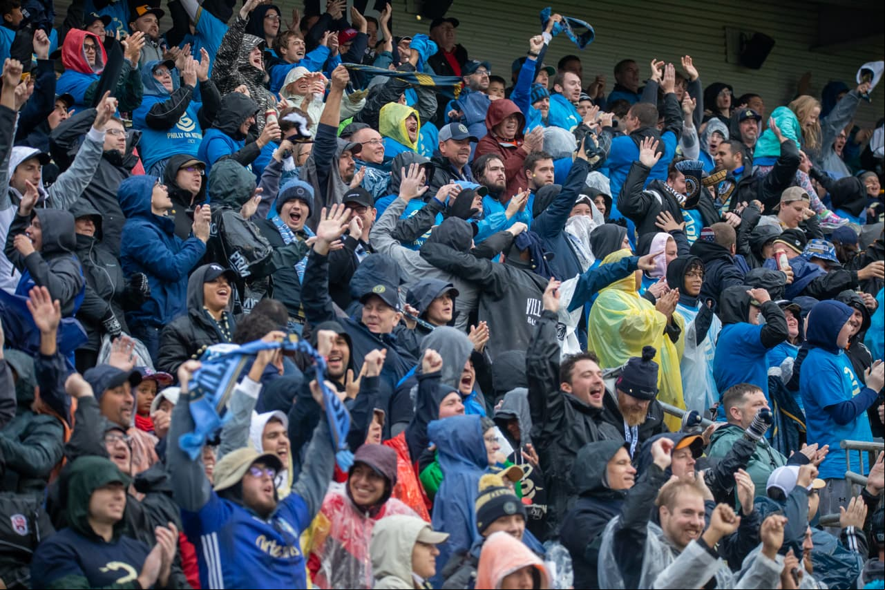 Philadelphia Union 4-3 New York RB. Bedoya, Elliott, Picault y Marco Fabián anotaron para los de casa; Sims, Parker y Barlow lo hicieron por la visita.
