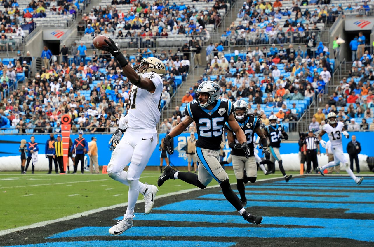 New Orleaans vence 42-10 a los Panthers y espera una derrota de los 49ers para descansar la primera semana de Playoffs.