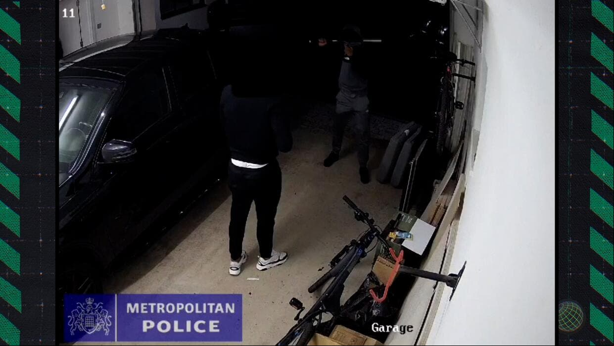 Jugador del Arsenal evitó robo contra un ladrón armado con un bate