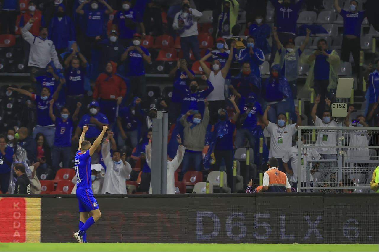 El seleccionado 'charrúa' revivió la ilusión en los corazones de su público.