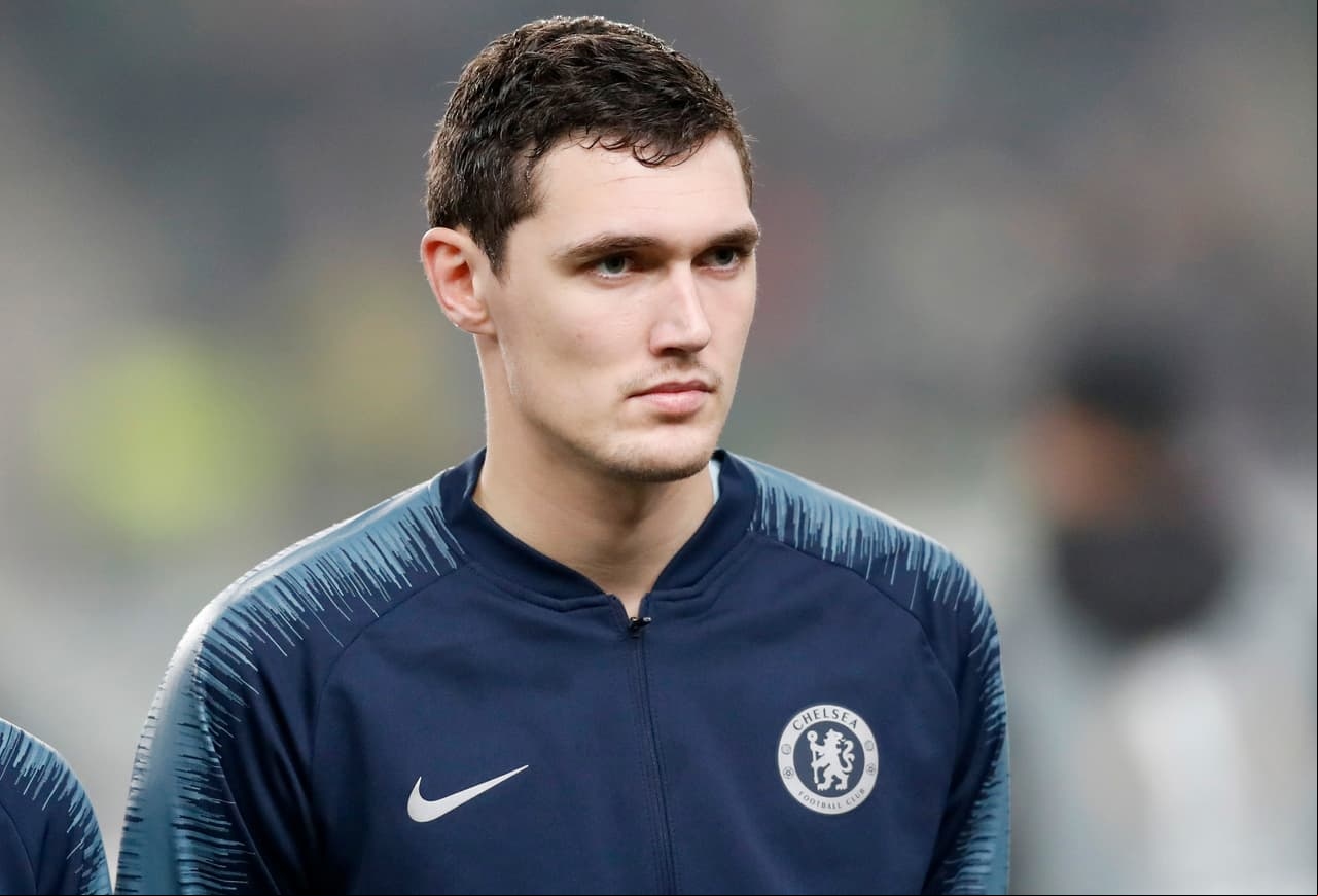En Alemania se dice que el Dortmund y el Bayern están en una carrera por quedarse con Andreas Christensen, quien no cuenta para Maurizio Sarri en el Chelsea.